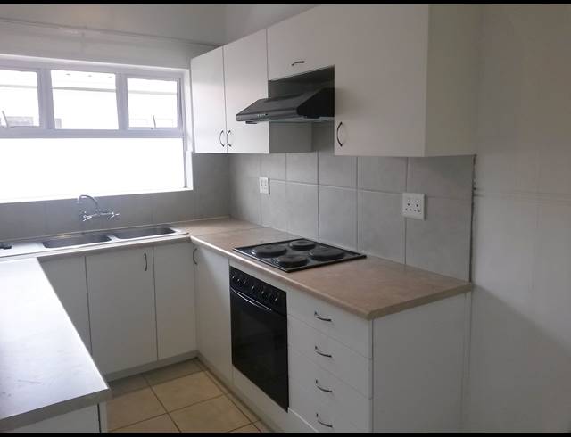 2 bed property to rent in CLAREMONT